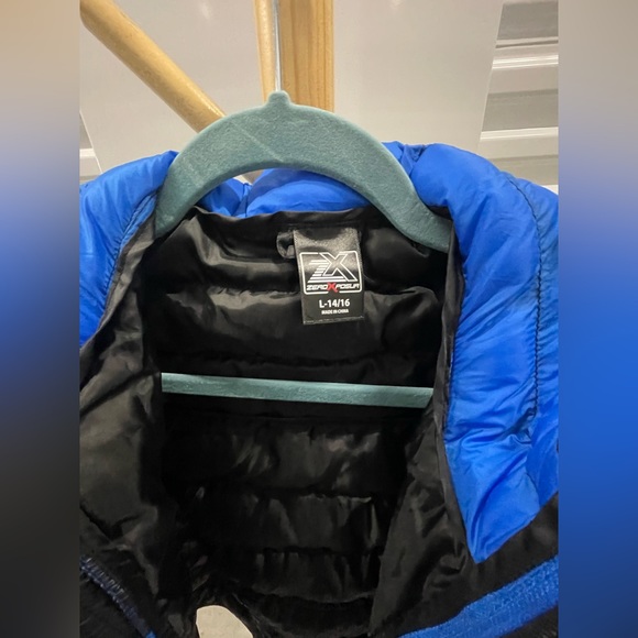 NWT ❄️ ZeroXPosur quilted lightweight black blue winter coat ❄️Boys L 14-16 - Picture 3 of 15